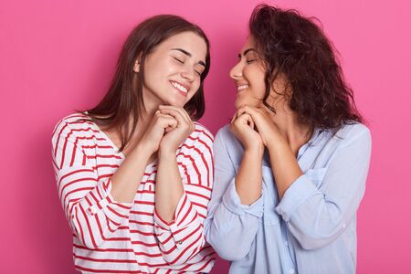 Friendship Forecasts: Navigating Your Social Circle Based on 2025’s Yearly Horoscope