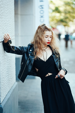 Your Weekly Wardrobe: Dressing With the Stars in Mind