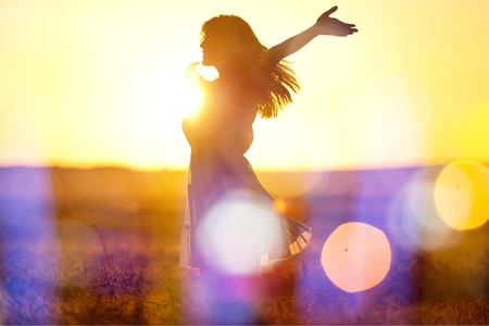 Full Moon Rituals for Releasing and Manifesting Abundance in Your Life